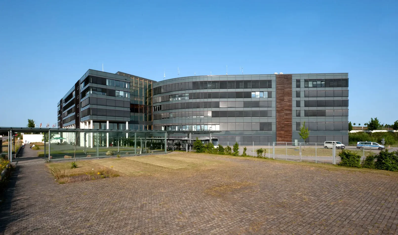 groepper architekten referenz gewerbebau 03 lhg hafenhaus skandinavienkai aussen