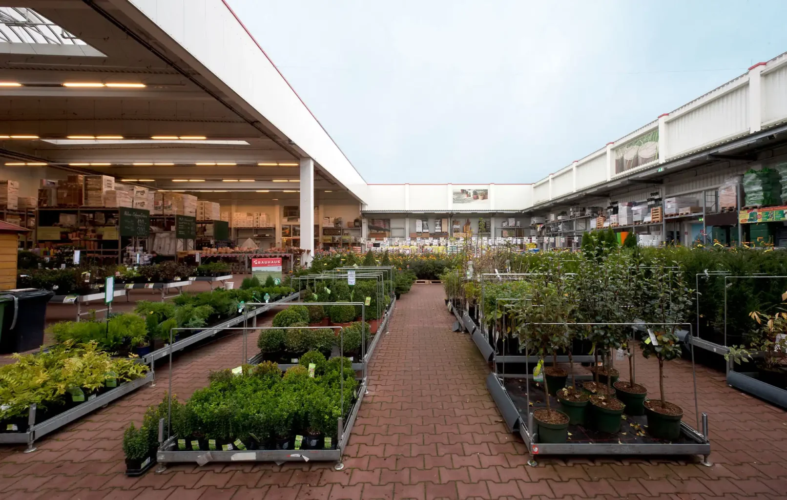 groepper architekten referenz gewerbebau 06 bauhaus luebeck stadtgarten