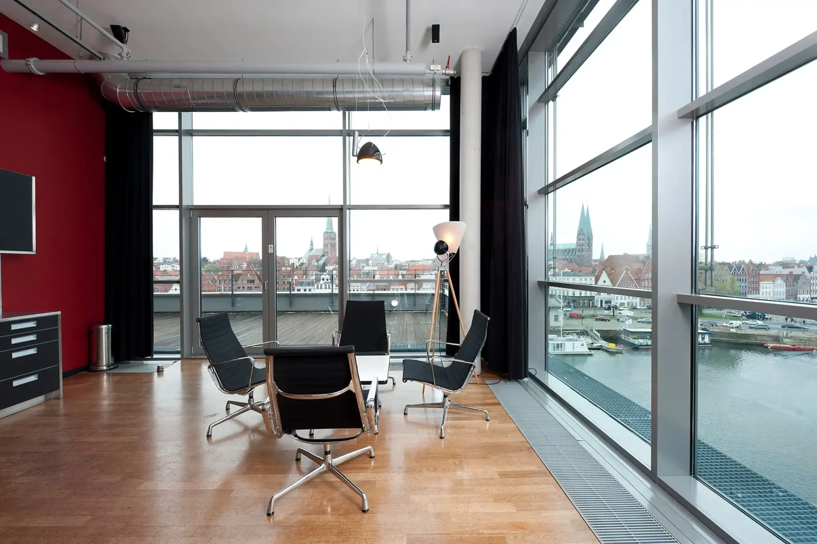 groepper architekten referenz gewerbebau 07 media docks museumshafen eames room