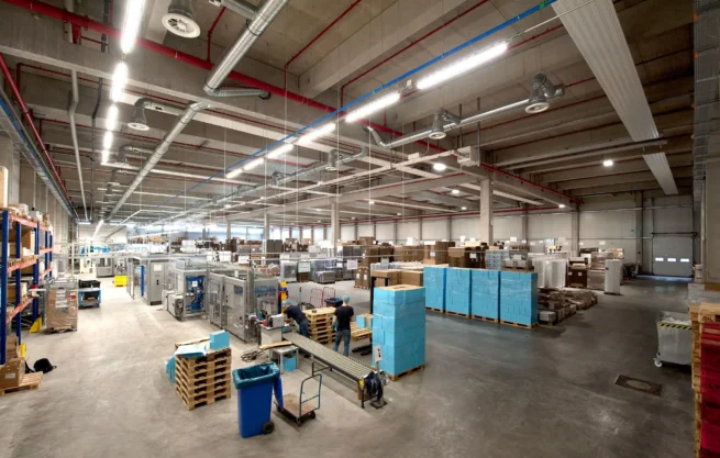 groepper architekten referenz industriebau 01 pelz wahlstedt produktionshalle innen