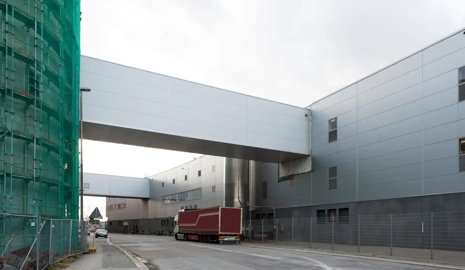 groepper architekten referenz industriebau 03 brueggen muesligebaeude bruecke