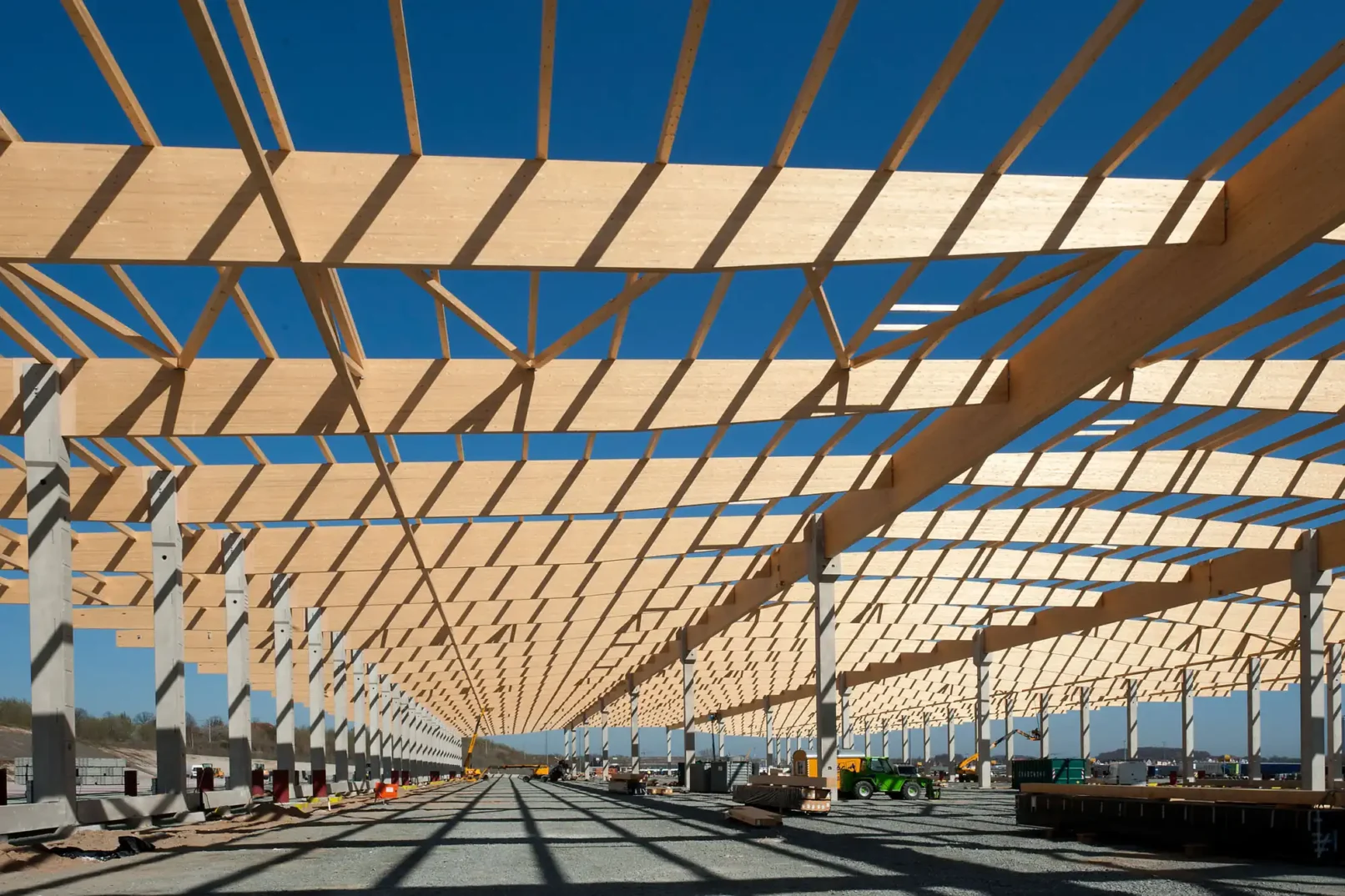 groepper architekten referenz industriebau 04 lpa forstprodukteterminal skandinavienkai holzdachtragwerk