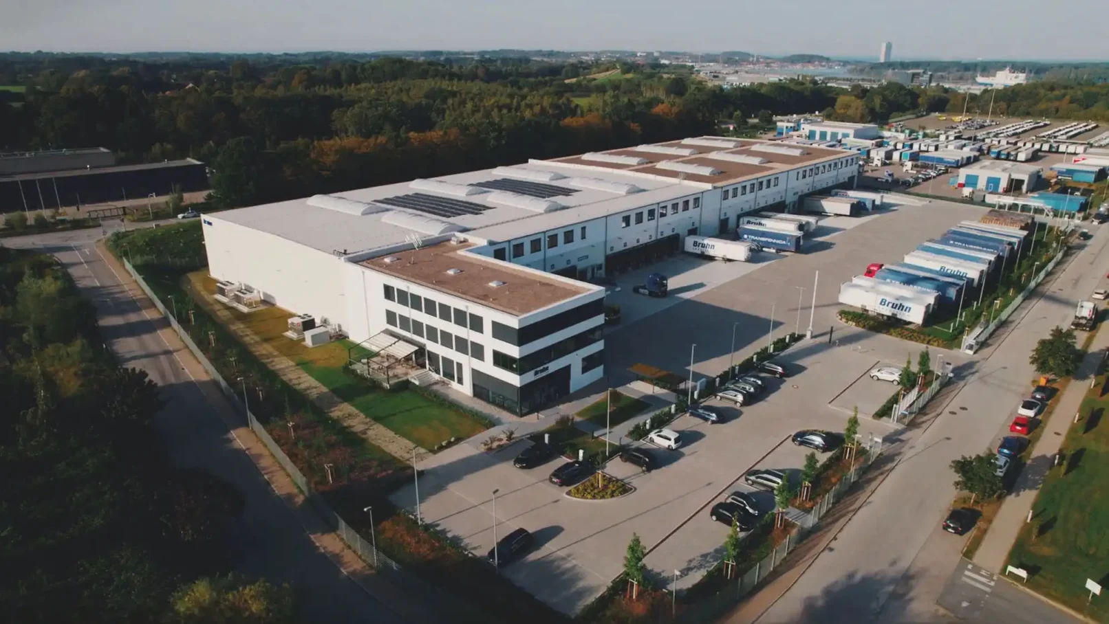 groepper architekten referenz industriebau 05 spedition bruhn luftbild