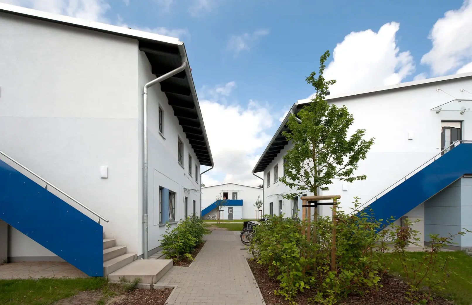 groepper architekten referenz wohnungsbau luebeck 03 trave gemeinschaftsunterkunft eingangsbereich