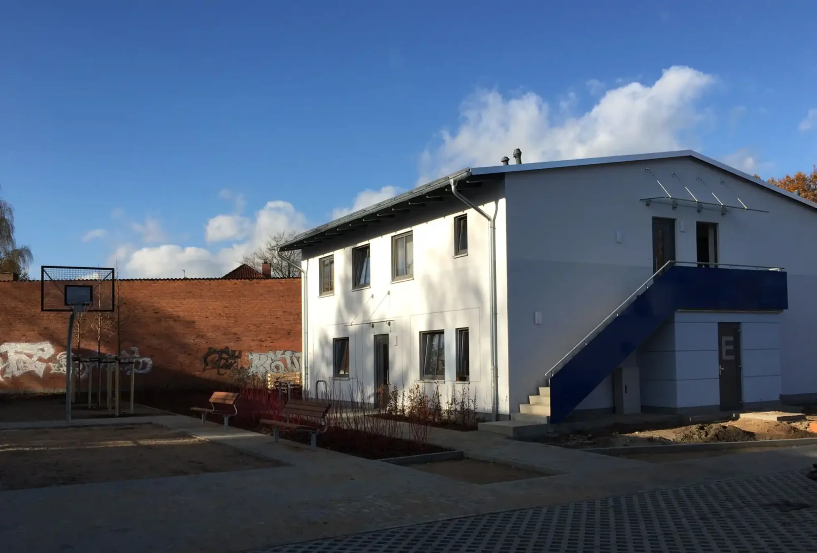 groepper architekten referenz wohnungsbau luebeck 06 trave gemeinschaftsunterkunft herbst